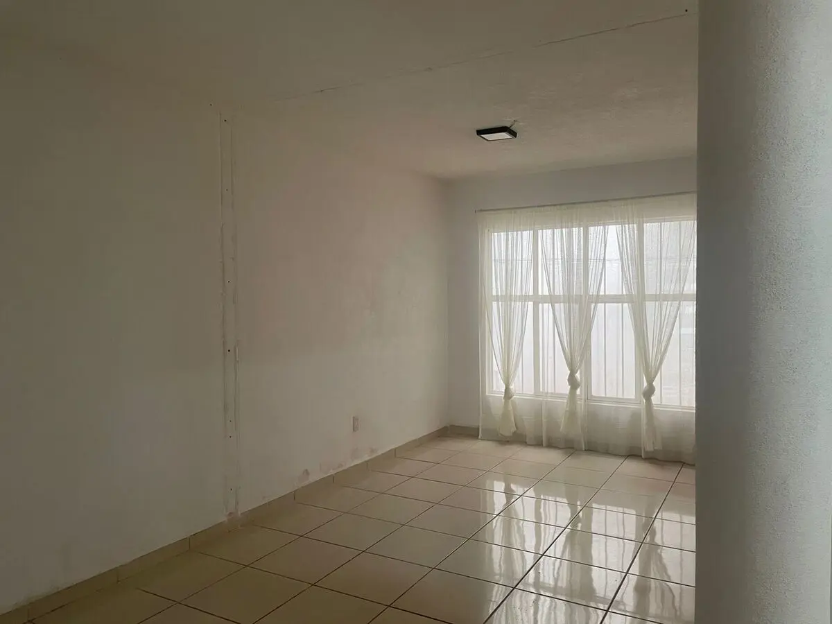 Casa en venta en Canteritas de Echeveste, León — foto 1 de 18