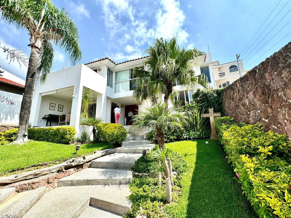 Casa en venta en Bosques del Refugio, León — foto 1 de 24