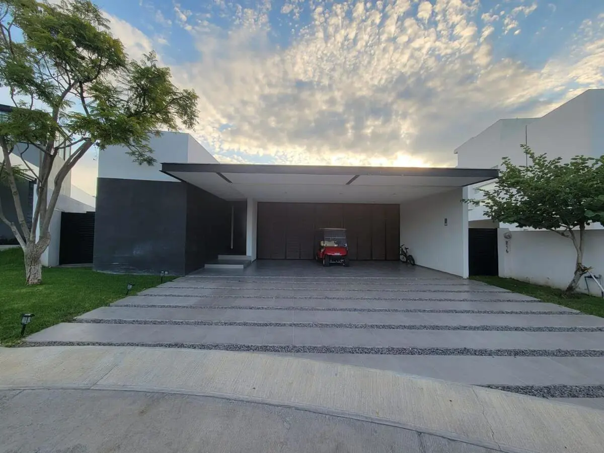 Casa en venta en El Molino Residencial y Golf, León — foto 1 de 30