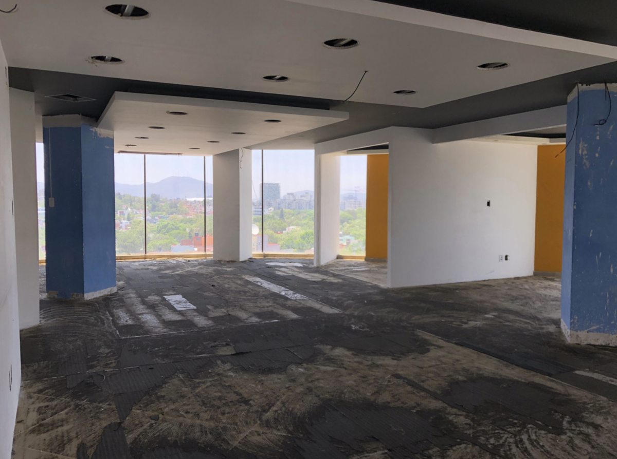 Oficina en renta en Ciudad Satelite, Naucalpan de Juárez — foto 1 de 19