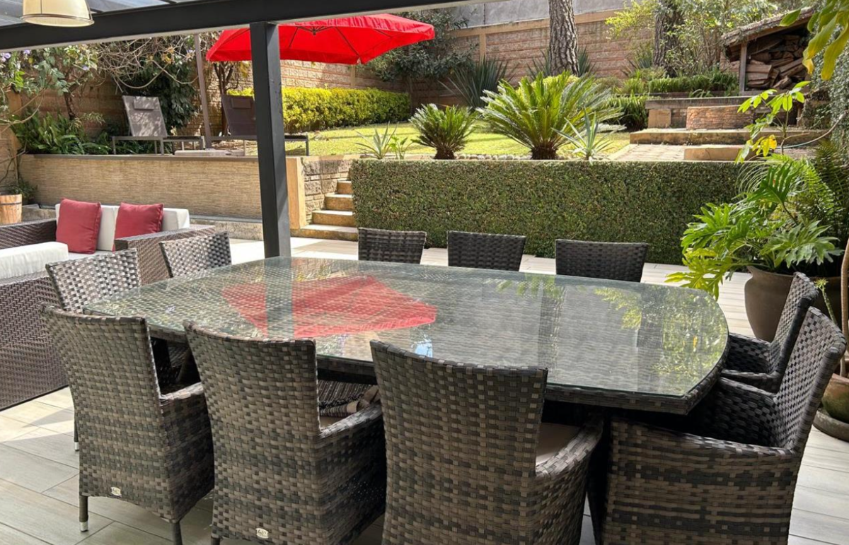 Casa en venta en Rancho Avándaro Country Club, Valle de Bravo — foto 1 de 30