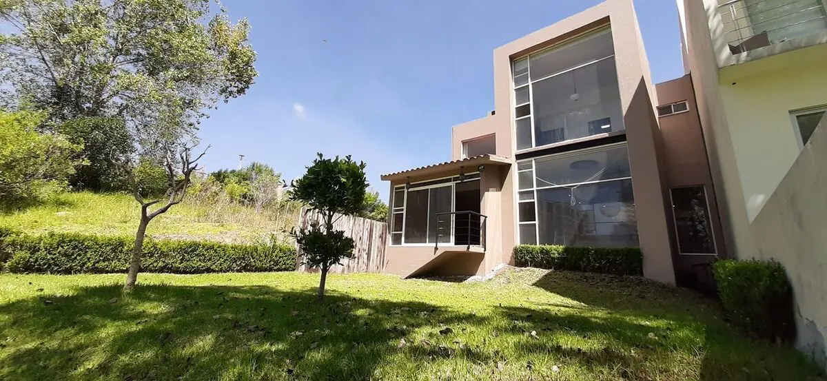 Casa en venta en Bosque Real, Huixquilucan — foto 1 de 36