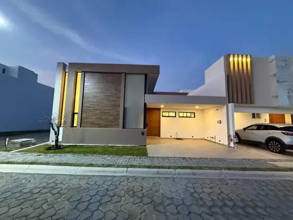 Casa en venta en Lomas de Angelópolis, San Andrés Cholula — foto 2 de 20