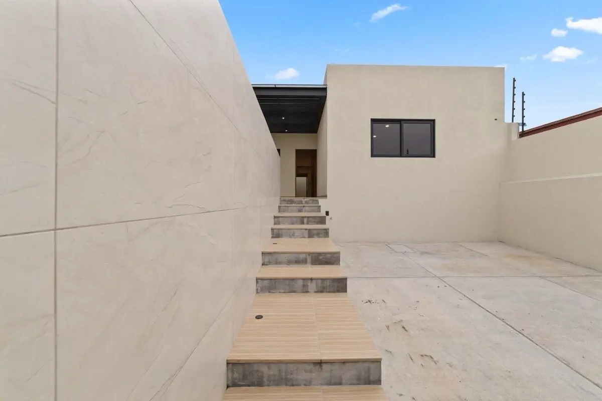 Casa en venta en Ciudad Satelite, Naucalpan de Juárez — foto 1 de 27
