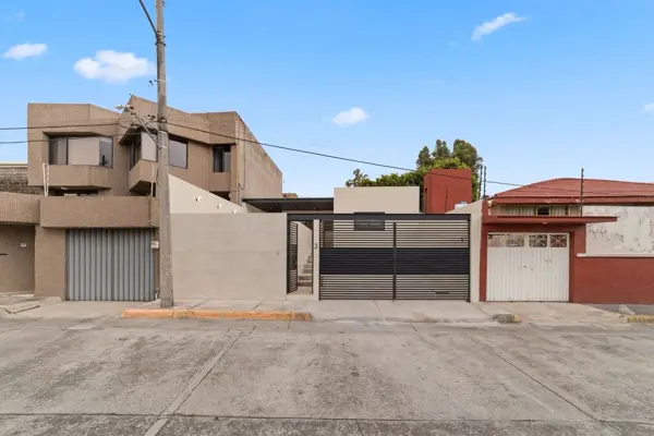 Casa en venta en Ciudad Satelite, Naucalpan de Juárez — foto 2 de 27