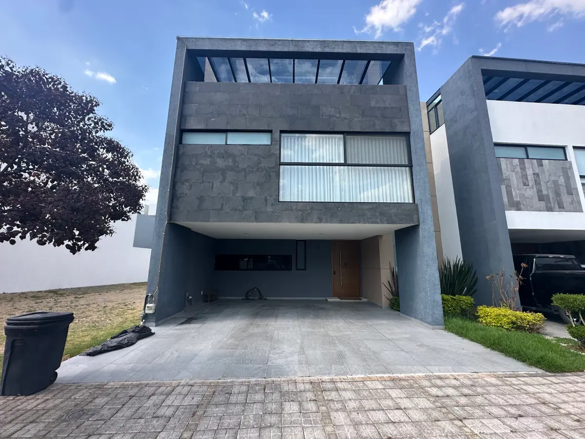 Casa en venta en Santa Clara Ocoyucan, Ocoyucan — foto 1 de 31
