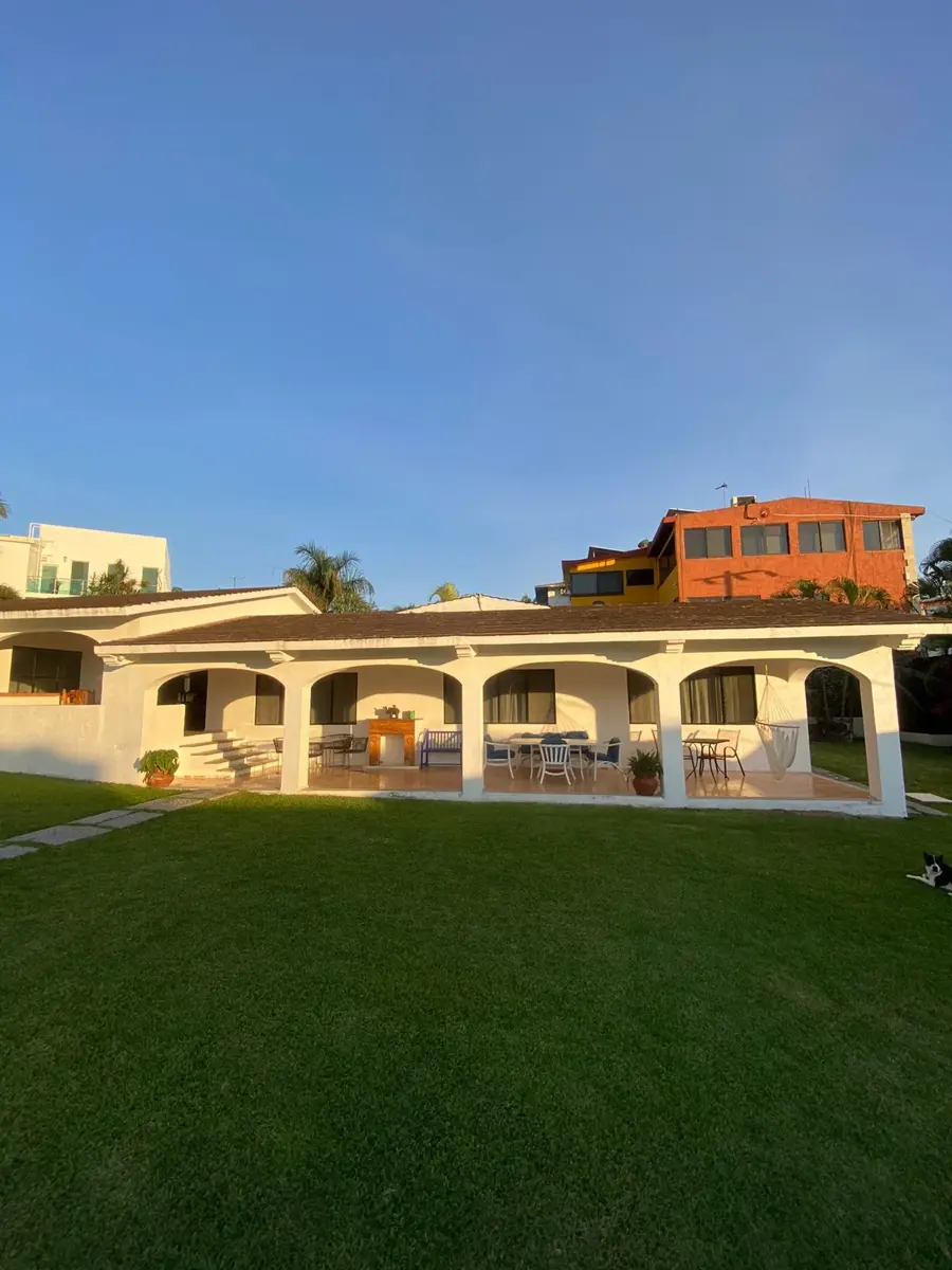 Casa en venta en Brisas de Cuernavaca, Cuernavaca — foto 1 de 14