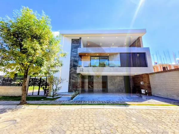 Casa en venta en Lomas de Angelópolis, San Andrés Cholula — foto 2 de 25