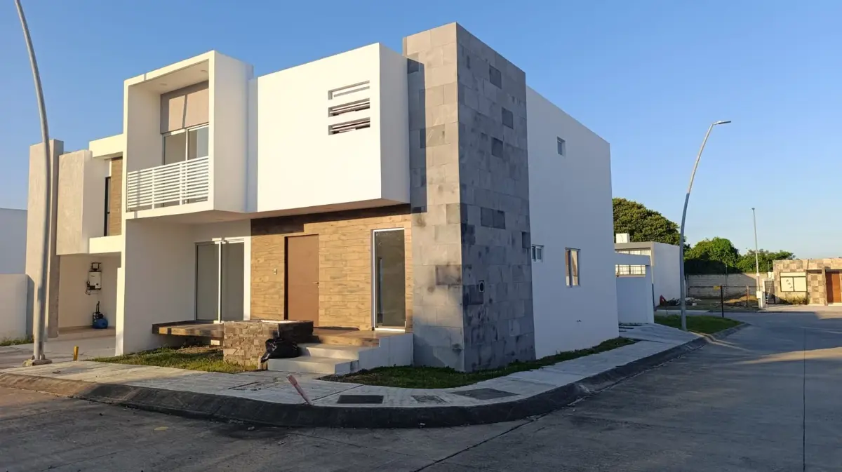 Casa en venta en Lomas del Dorado, Boca del Río — foto 1 de 15