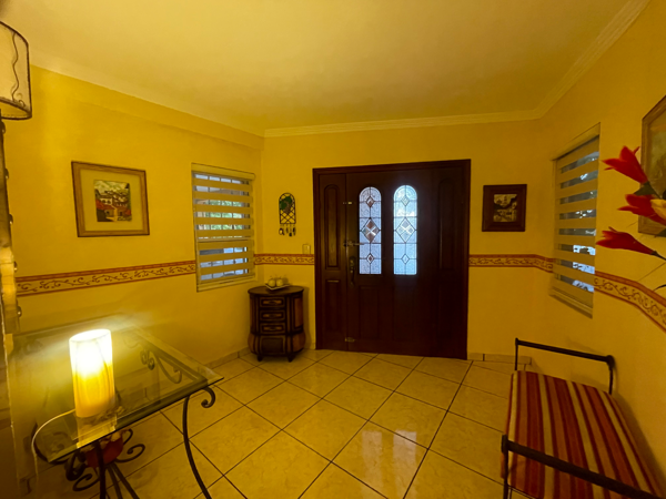 Casa en venta en Bugambilias, Saltillo — foto 3 de 21
