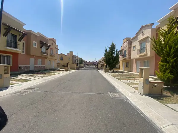 Casa en venta en Real Toledo, Pachuca de Soto — foto 3 de 17
