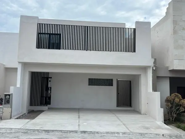 CASA EN VENTA PRIVANZAS MIRASIERRA AL ORIENTE DE SALTILLO, COAH.