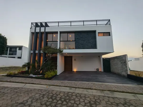 Casa en venta en Lomas de Angelópolis, Ocoyucan — foto 2 de 53