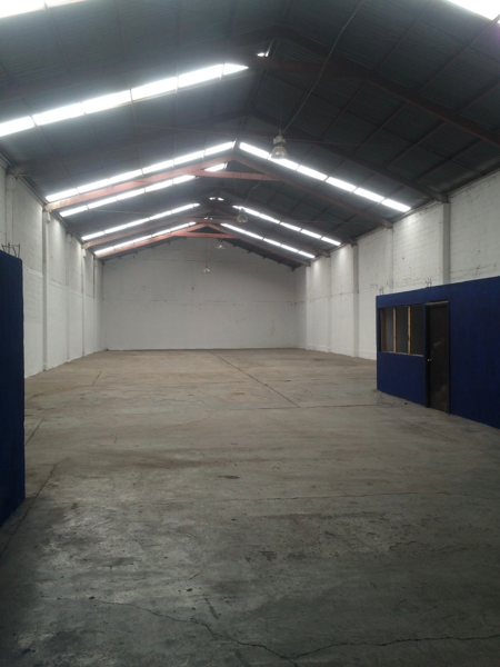 Bodega en renta en Nazario S Ortiz Garza, Saltillo — foto 2 de 2