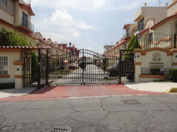 CASA SE RECUPERACION BANCARIA EN VILLAS DEL REAL TECAMAC, EDOMEX... COMPRASELA AL BANCO