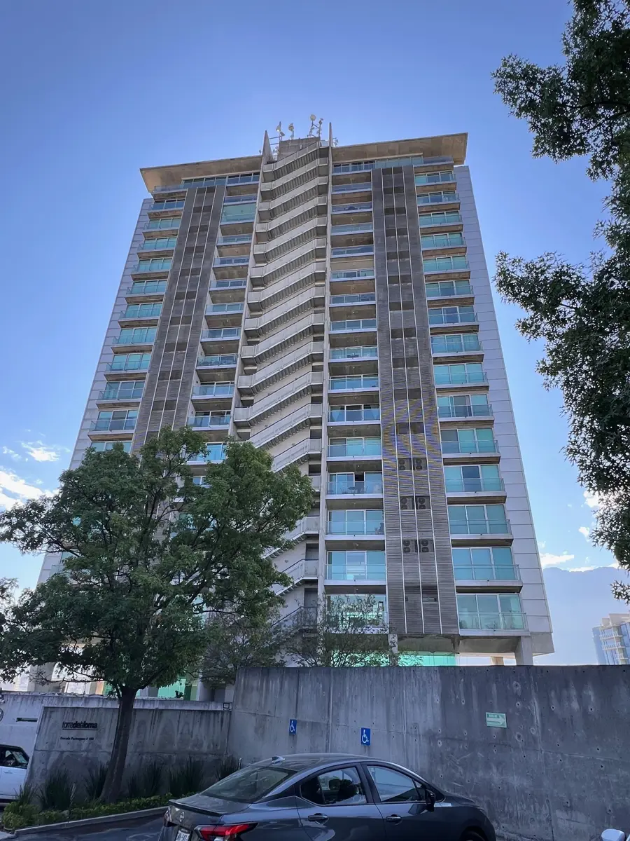 Departamento en renta en Residencial Santa Bárbara, San Pedro Garza García — foto 1 de 53