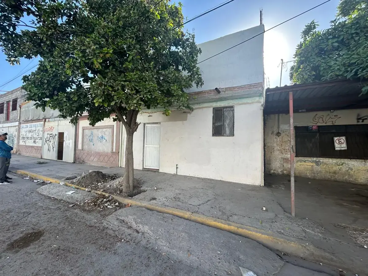 Casa de un piso en venta sobre Blvd Rodríguez Triana!!! Casa de un piso en venta sobre Blvd Rodríguez Triana!!!