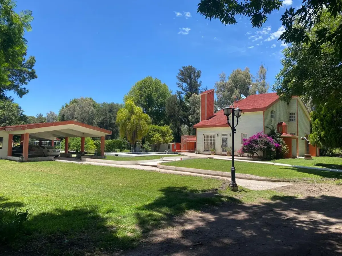 Finca-Rancho en venta en Ninguno [Granja Experimental], Comonfort — foto 1 de 39