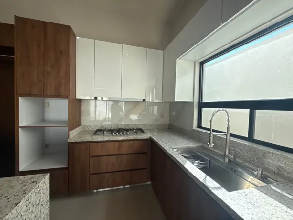 Casa en venta en Rincón de los Encinos, Saltillo — foto 3 de 16