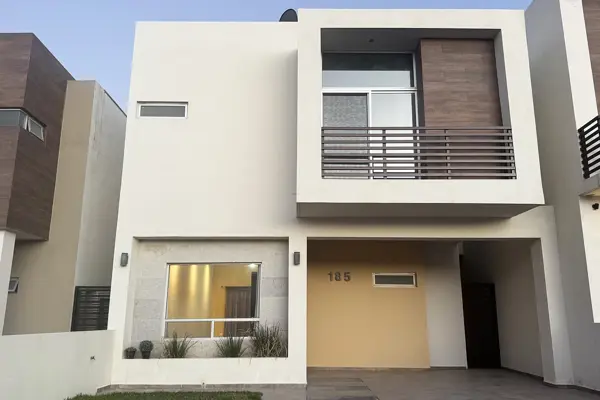 Casa en RENTA en Terranova