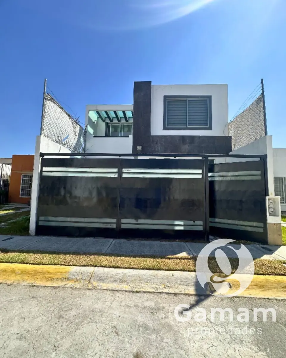 Casa en venta en Parque los Encinos, Mineral de la Reforma — foto 1 de 25