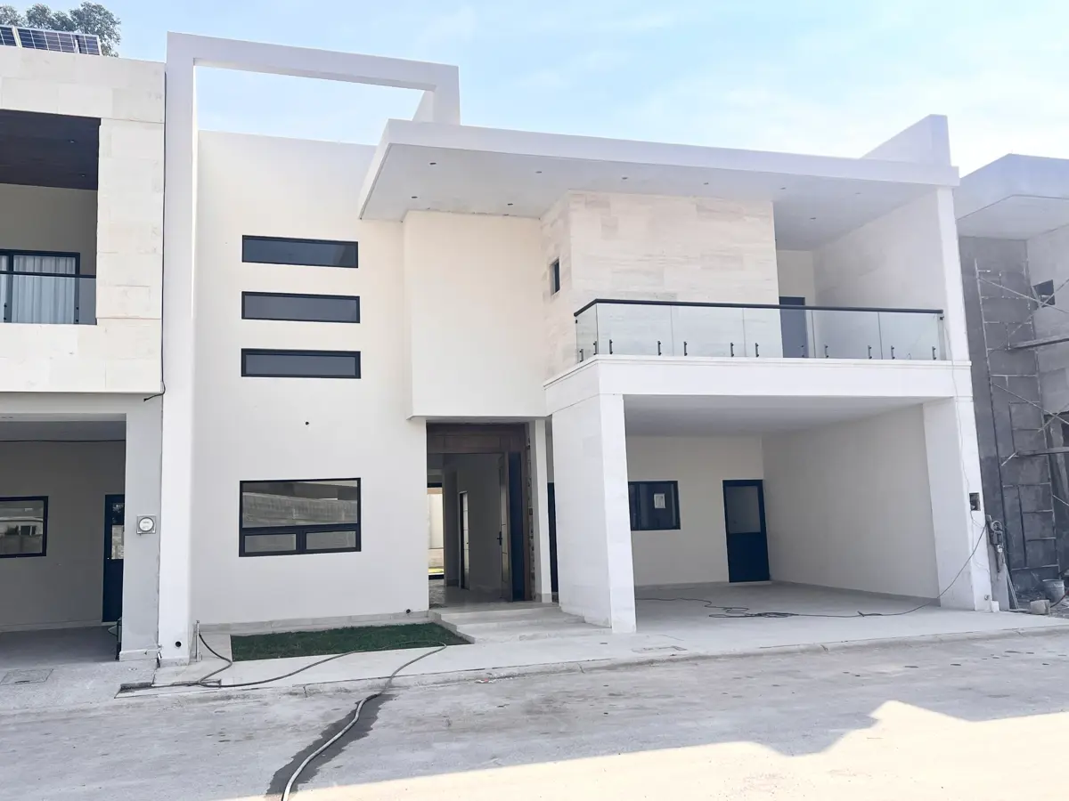 Casa en venta en Rincón las Trojes, Torreón — foto 1 de 16