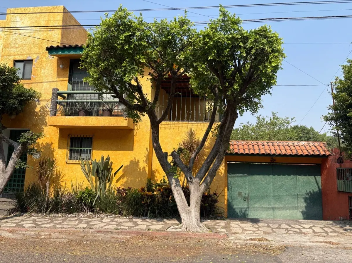 Casa en venta en Las Palmas, Cuernavaca — foto 1 de 18