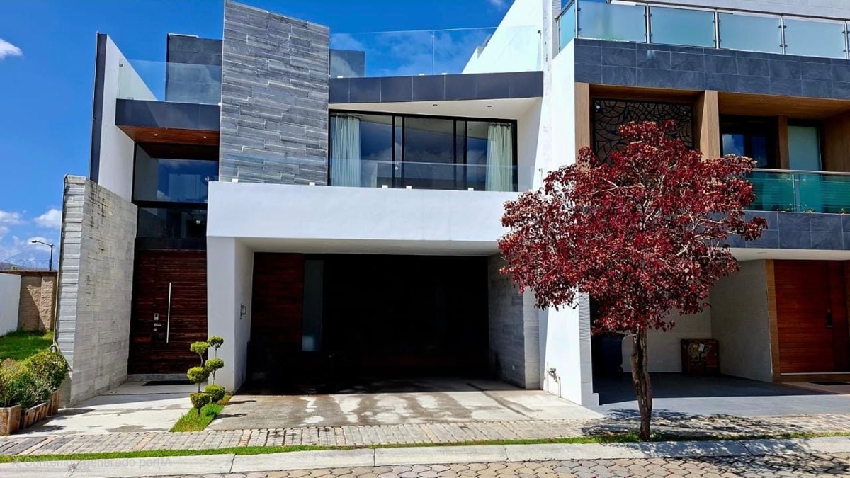 Casa en venta en Lomas de Angelópolis, San Andrés Cholula — foto 1 de 12