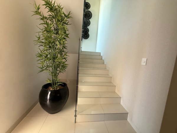 Últimas  casas  con terreno excedente