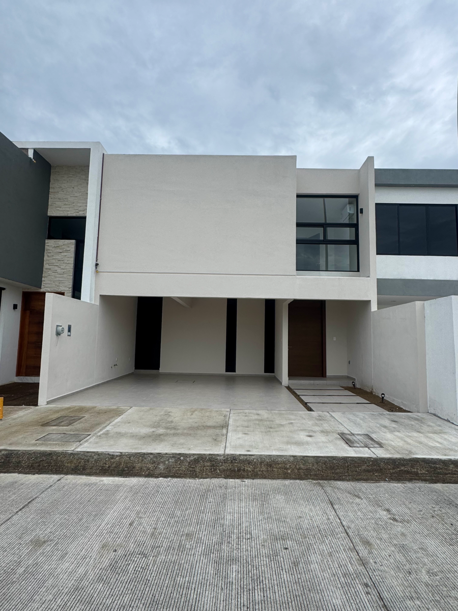 Casa en venta en Lomas del Dorado, Boca del Río — foto 1 de 16