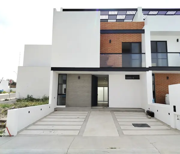 CASA EN VENTA FRACCIONAMIENTO ZIZANA, ZAKIA QUERÉTARO