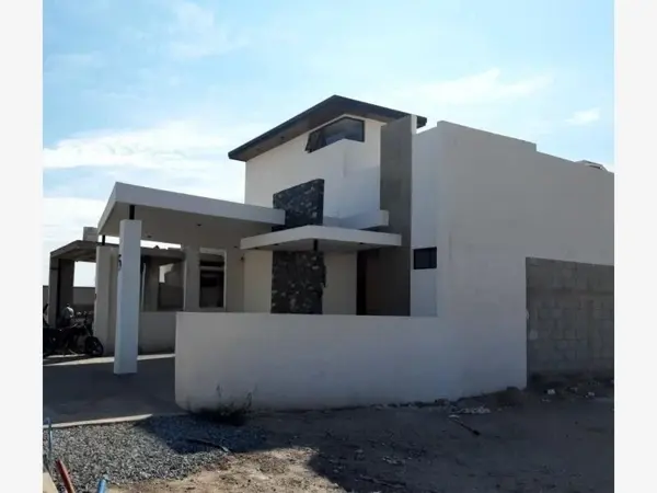 Casa en venta en Los Viñedos, Torreón — foto 2 de 17