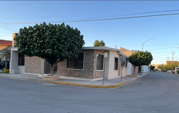 Bonita casa de un piso , muy funcional