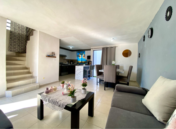 Casa en venta en Rincón de los Pinos, Ramos Arizpe — foto 3 de 9