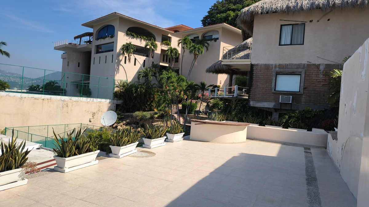 Casa en venta en Club Residencial las Brisas, Acapulco de Juárez — foto 1 de 13