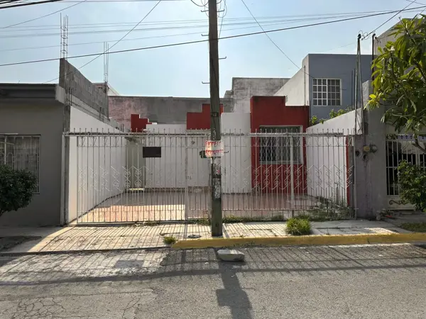 Casa en venta en Residencial las Quintas, Guadalupe — foto 2 de 9