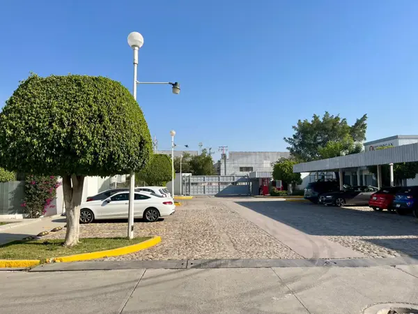 Bodega en renta en San Miguel, León — foto 3 de 14