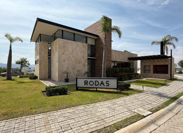 Terreno en venta en Lomas de Angelópolis, San Andrés Cholula — foto 3 de 10