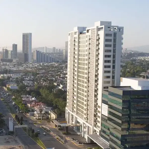 DEPARTAMENTO AMUEBLADO EN PUERTA DE HIERRO, ZAPOPAN