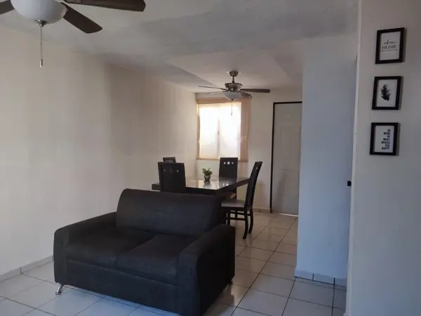 Casa en venta en Valle de las Palmas Tercer Sector, Apodaca — foto 2 de 9