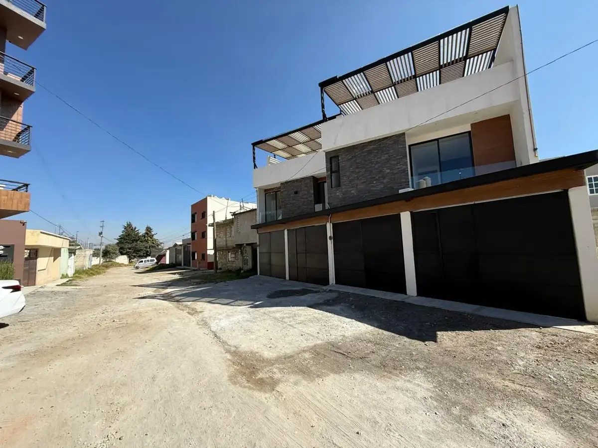 Casa en venta en Capultitlán Centro, Toluca — foto 1 de 26