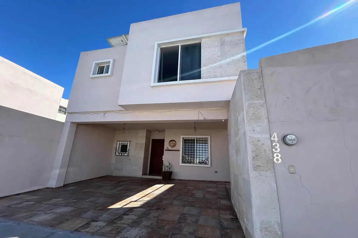 Casa en renta en Lomas del Valle II, Ramos Arizpe — foto 1 de 15