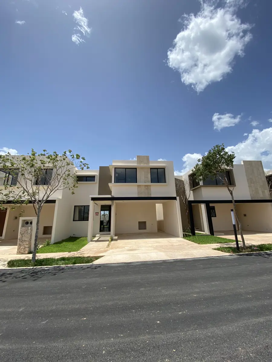 Casa en venta en Cholul, Mérida — foto 1 de 9