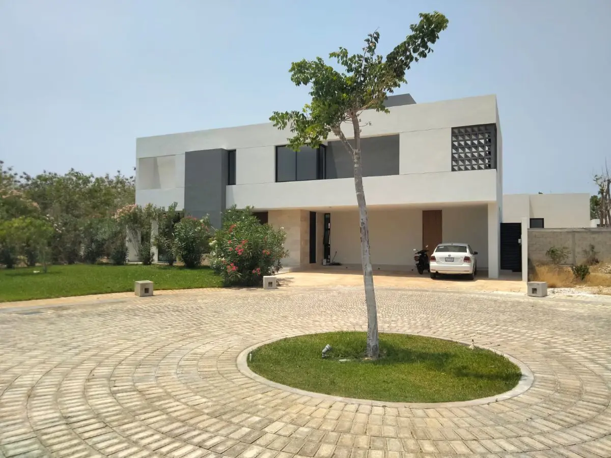Casa en venta en Soluna, Mérida — foto 1 de 41