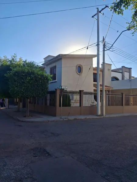 Casa en venta en Centenario, Hermosillo — foto 2 de 14