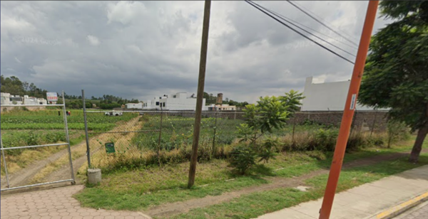 Terreno en venta sobre la calle 15 sur en Zerezolta, San Pedro Cholula por el Club de Golf la Huerta