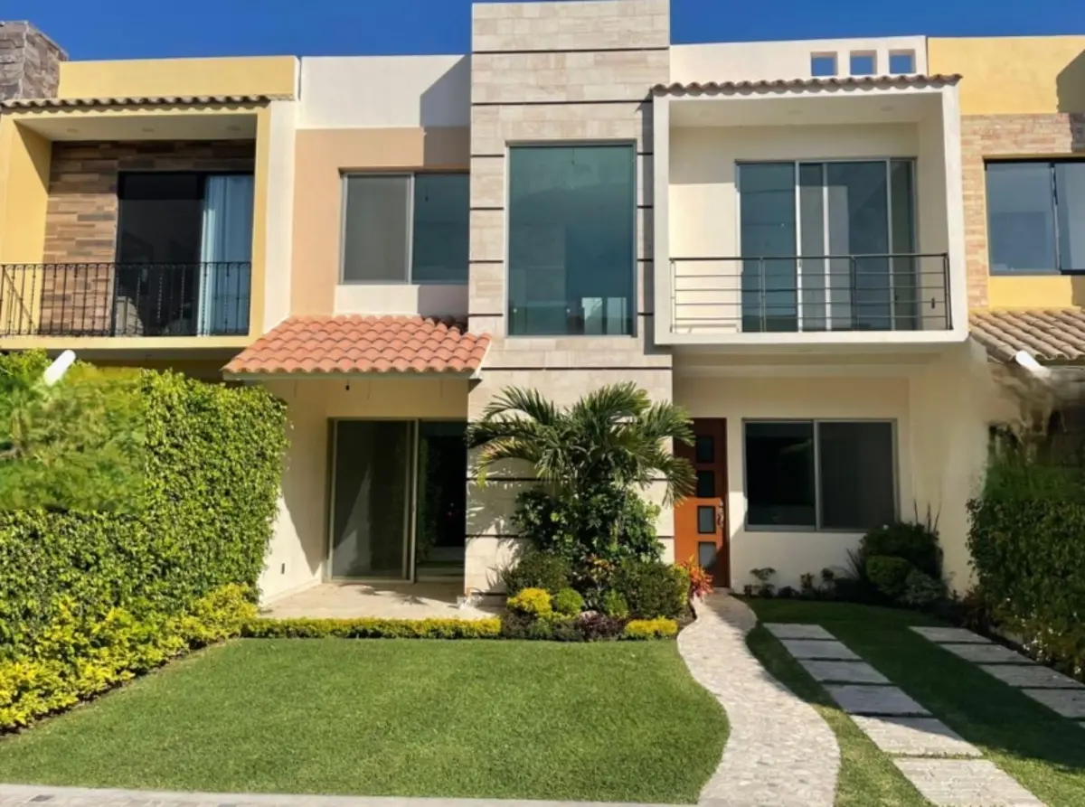 Casa en venta en Lomas de Jiutepec, Jiutepec — foto 1 de 20