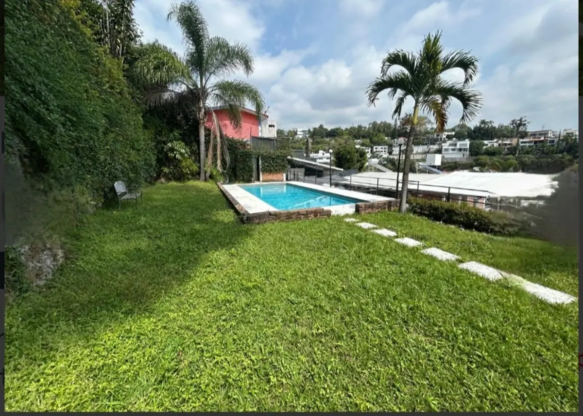 Casa en venta en Lomas de Atzingo, Cuernavaca — foto 1 de 21