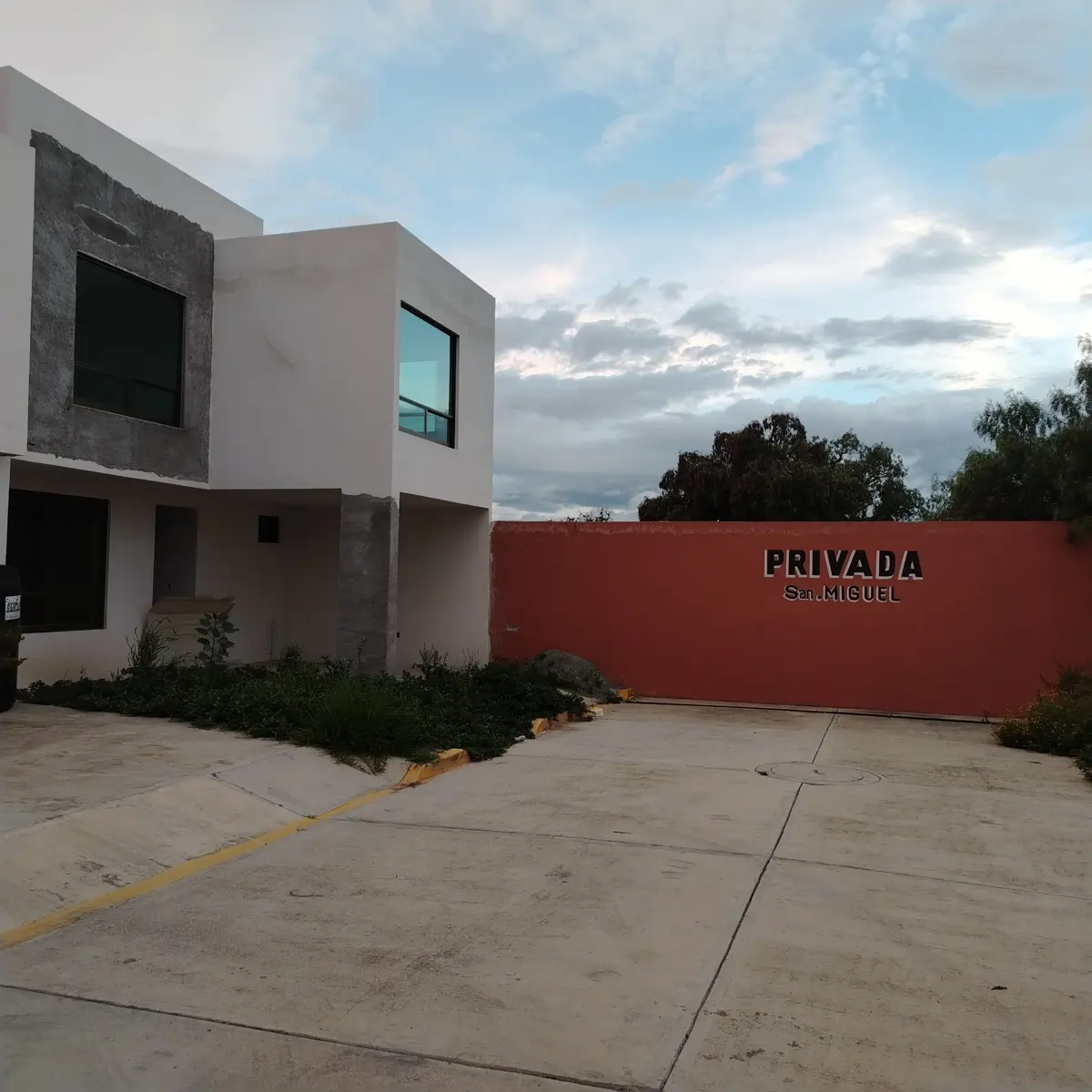Casa en venta en Pachuquilla, Mineral de la Reforma — foto 1 de 12