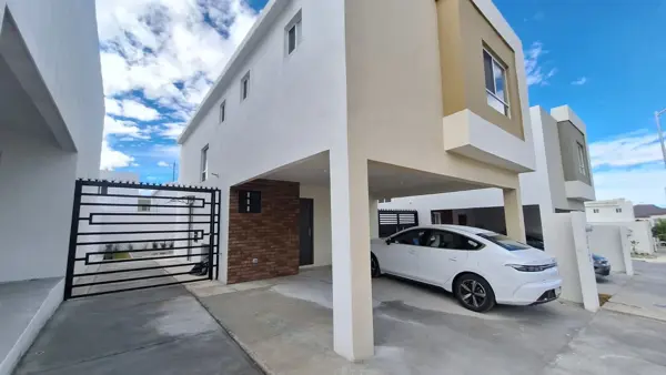 Casa en renta en Rincón de Foret, Saltillo — foto 3 de 35